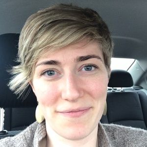 Meet your Posher, Andrea